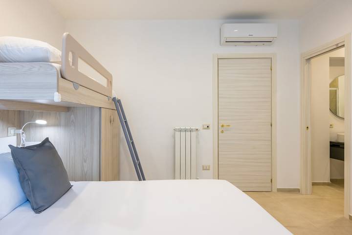 Ganze Ferienwohnung, Montesanto View Room 2 in Neapel, Neapel Provinz