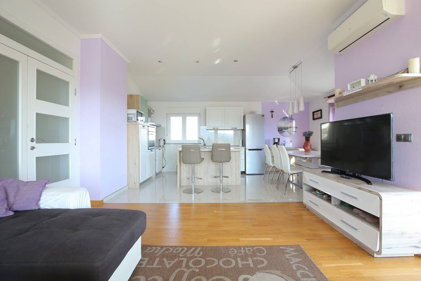 Ganze Wohnung, 3-Zimmer-Ferienwohnung mit Terrasse Kastel Gomilica, Kastela A-21020-a in Kastel Gomilica, Kaštela