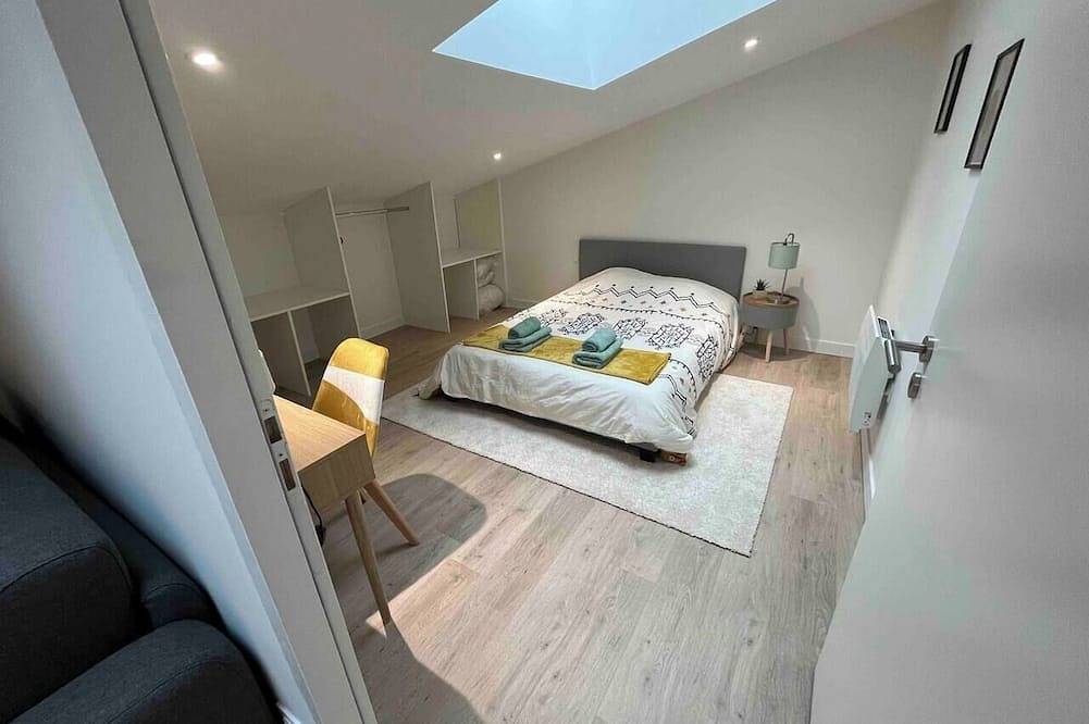 Apartamento entero, To complete in Niort, Región de Niort