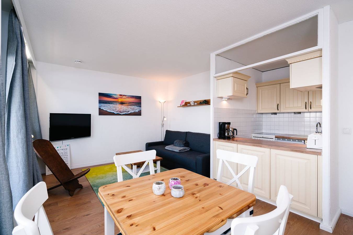 Ganze Wohnung, Modernes Ferienappartement mit Meerblick in Sierksdorf in Sierksdorf, Ostholstein