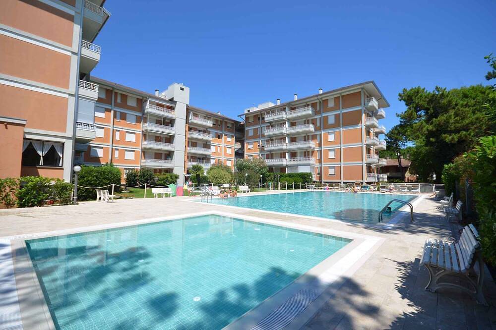 Ganze Wohnung, Ferienwohnung mit Pool in Lignano Riviera, Lignano Sabbiadoro