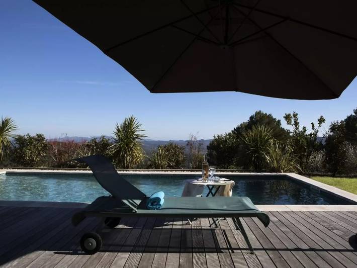 Location de vacances pour 6 personnes, avec jardin à Seillans - 2