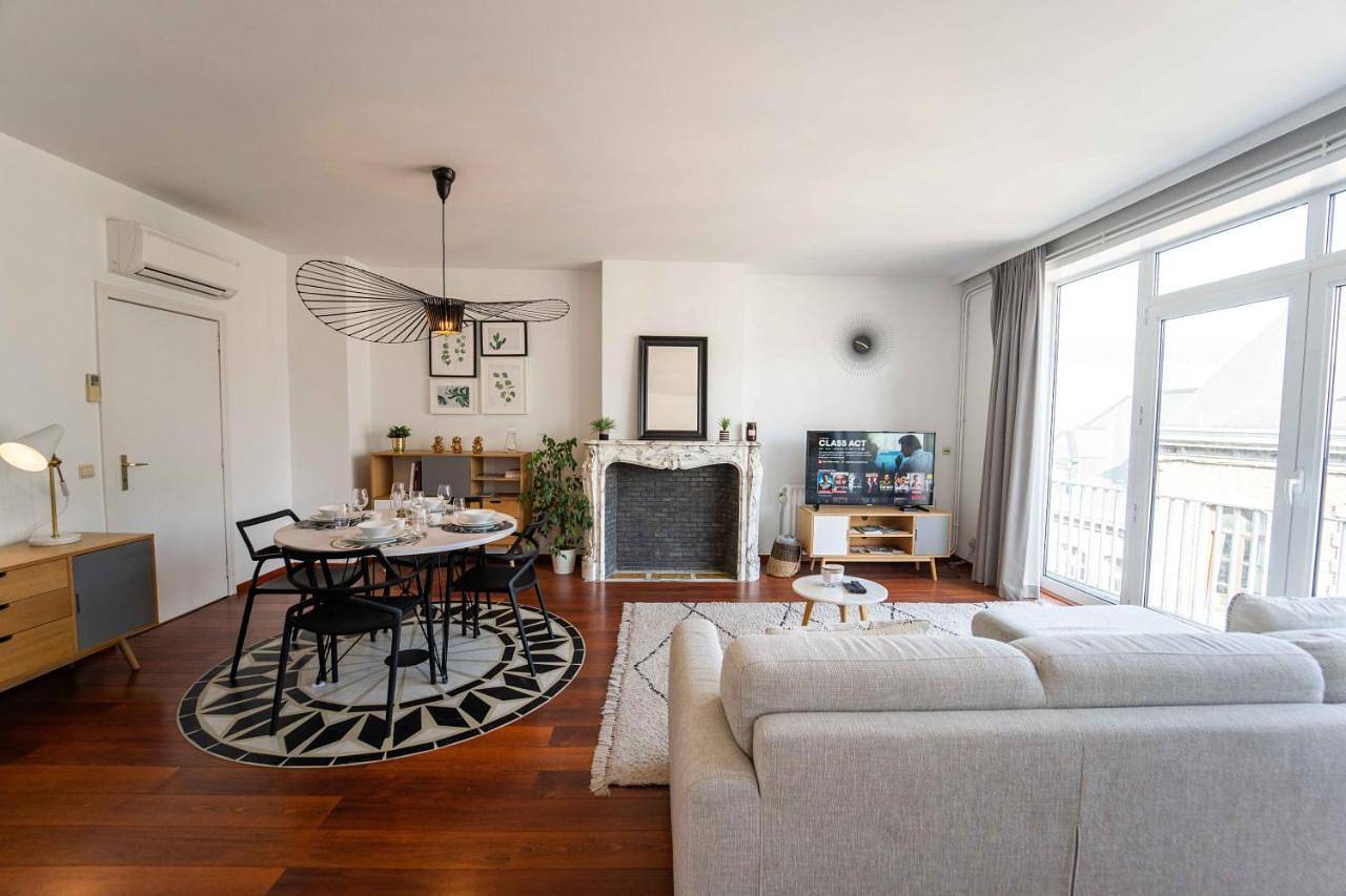 Appartement entier, Luxury Apart' Mons City Center with Terrace in Mons (Hennegau), Hainaut