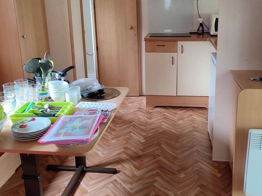 Camping La Vallée - Mobilheim 5 personen - Jacinta in Perpezat, Regionaler Naturpark Volcans d'Auvergne