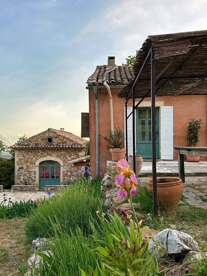 Gîte pour 20 personnes, avec jardin ainsi que balcon et piscine dans Dentelles de Montmirail - 4