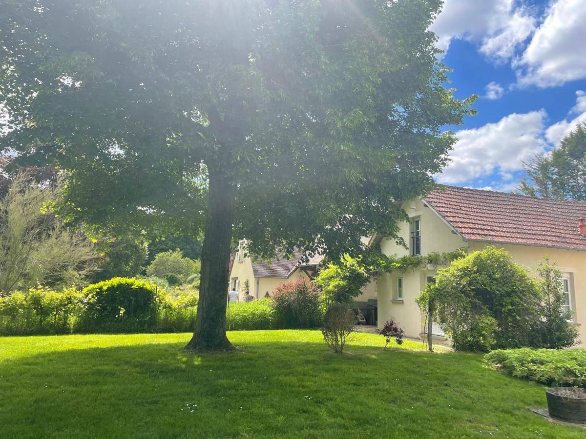 Two-Bedroom House in Cernoy-en-Berry, Région de Montargis