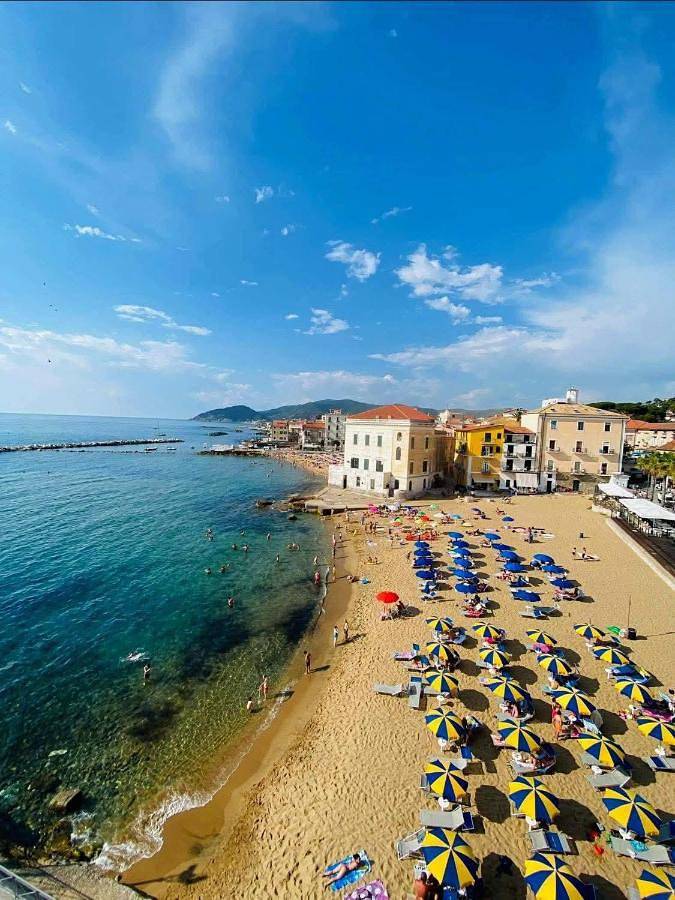 Chambre d’hôte pour 2 personnes, avec Balcon et Terrasse ainsi que Jardin et Vue à Santa Maria di Castellabate - 3