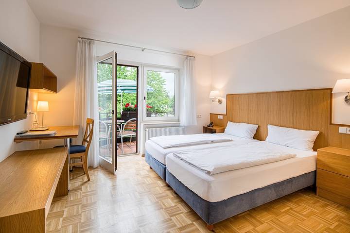 Hotel für 3 Personen, mit Balkon/Terrasse und Terrasse sowie Garten in Müllheim - 3