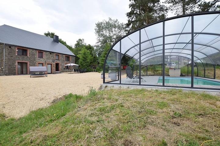 Gîte pour 6 personnes, avec Piscine à La Roche-en-Ardenne