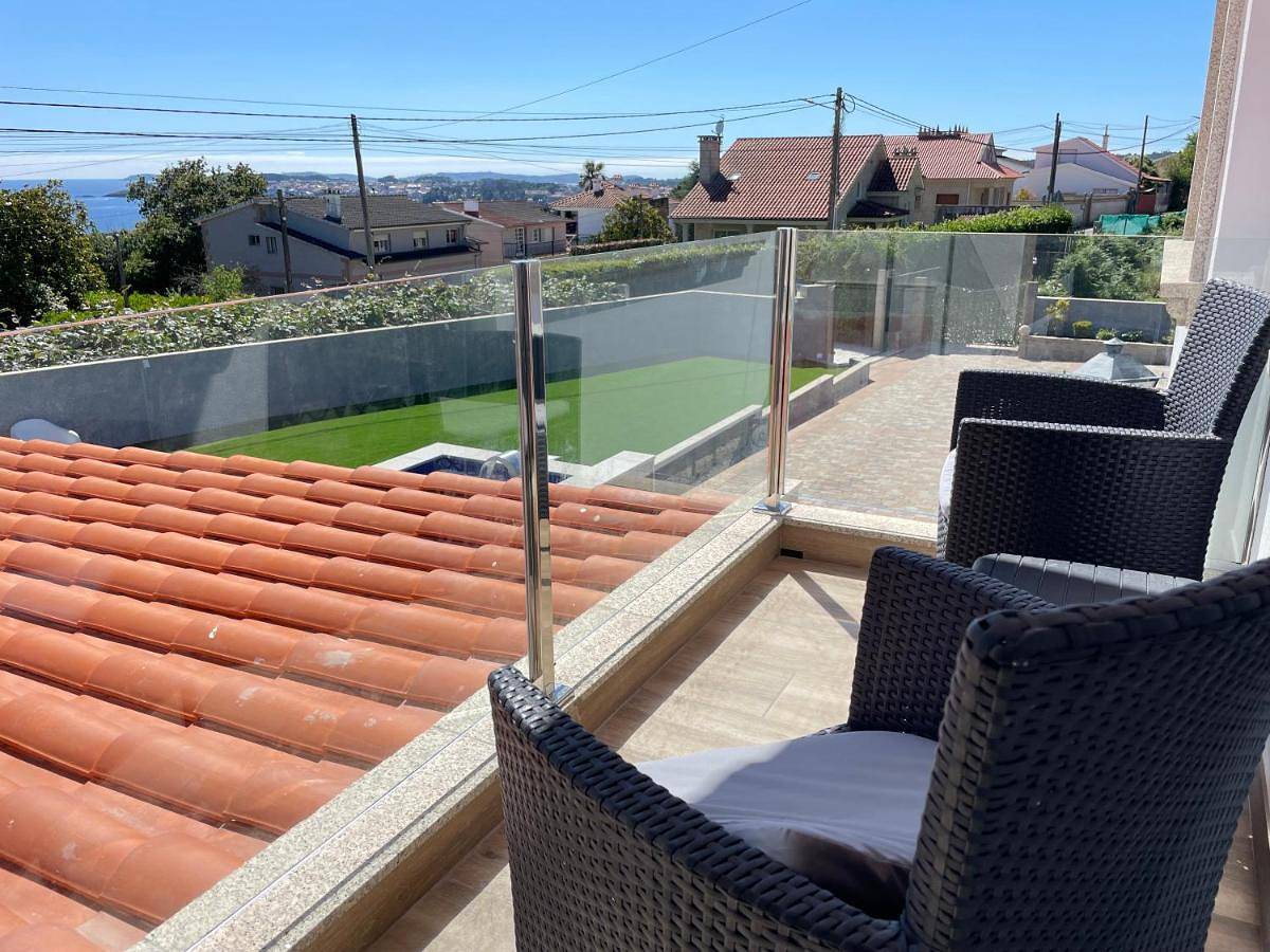 Four-Bedroom House in Sanxenxo, Rias Baixas