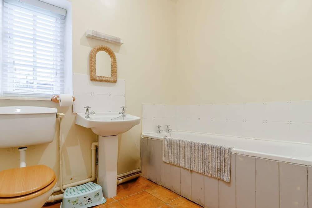 3 Bed in Abergavenny in Brecon Beacons