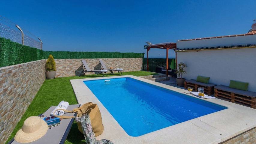 Agriturismo voor 6 personen, met balkon/terras en zwembad aan de Costa del Sol