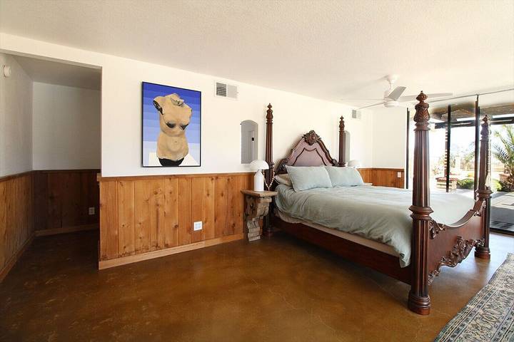 Vacation rental for 8 people, with hot tub and balcony in Twentynine Palms