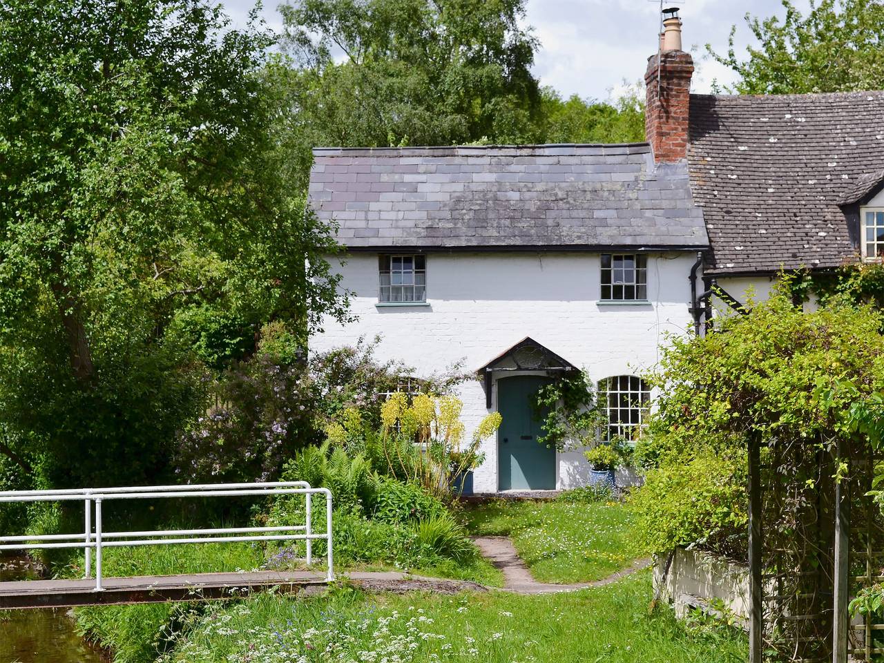 Log Cabin for 2 People in Herefordshire, West Midlands