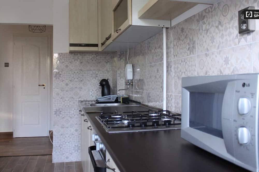 Amplio apartamento / parking gratuito / cerca del centro / Wifi in Budapest, Közép-Magyarország