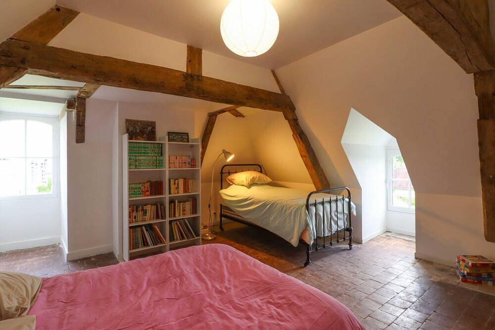 Manoir authentique proche Paris - 15 pers. in Saint-Germain-de-Clairefeuille, Région d'Argentan