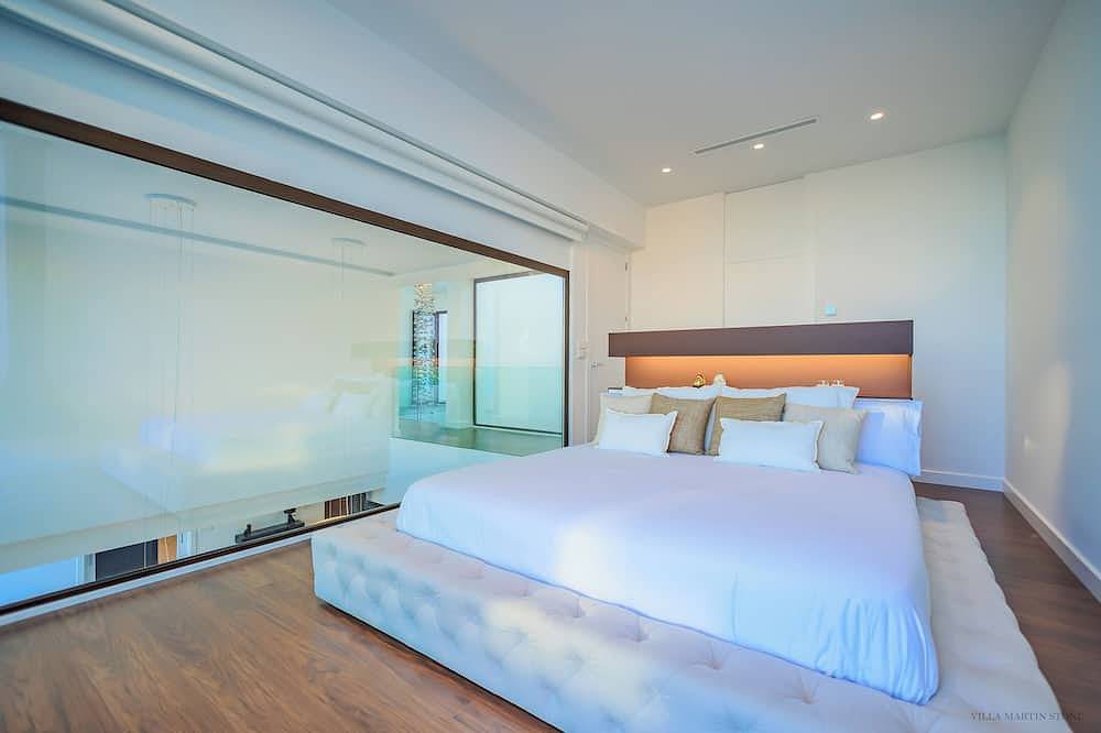 Villa Martin Stone Las Colinas Golf Country Club in Orihuela, Costa Blanca