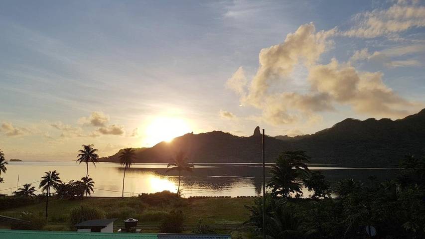 Location de vacances pour 4 personnes, avec piscine ainsi que terrasse et jardin dans Huahine - 4