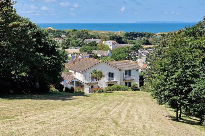 Gîte pour 10 personnes, avec jardin et balcon, animaux acceptés - 1