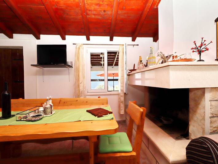 Ferienhaus für 3 Personen mit Pool in Žrnovo, Korcula