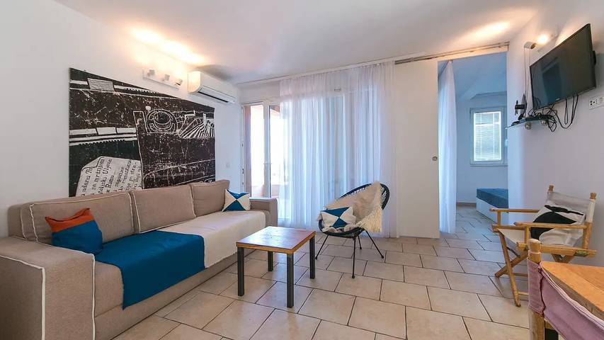 Gîte pour 6 personnes, avec terrasse à Brela - 2