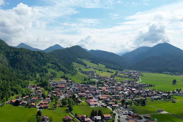 Ferienhaus für 6 Personen, mit Sauna und Whirlpool sowie Garten und Pool im Chiemgau - 3