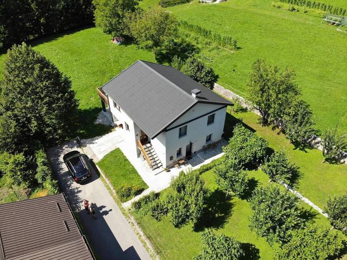 Location de vacances pour 8 personnes, avec jardin à Kobarid - 2
