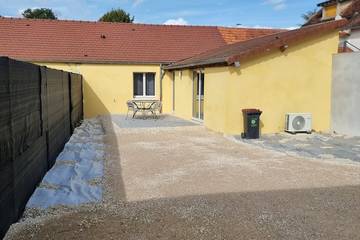 Gîte pour 4 personnes, avec terrasse et jacuzzi, animaux acceptés à Auxerre