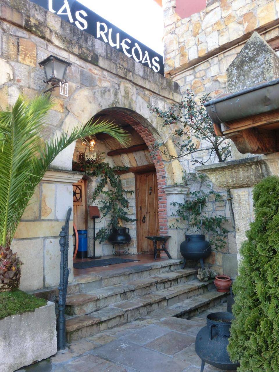 Hotel Las Ruedas in Bárcena de Cicero, Costa de Cantabria