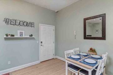 Apartment for 8 Guests in Jacksonville, Duval County, Picture 2