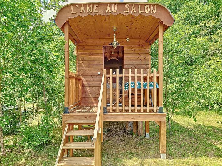 Gîte pour 2 personnes, avec jardin et jacuzzi ainsi que terrasse et piscine - 1