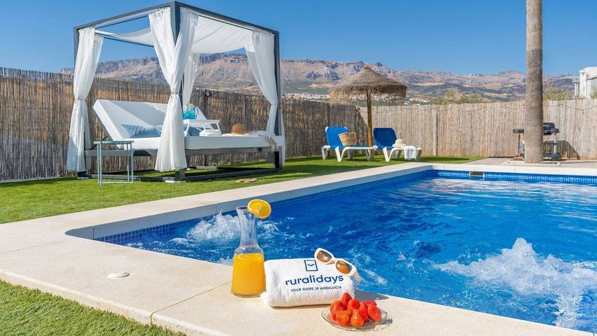 Chalet para 5 personas, con balcón/terraza y piscina - 1