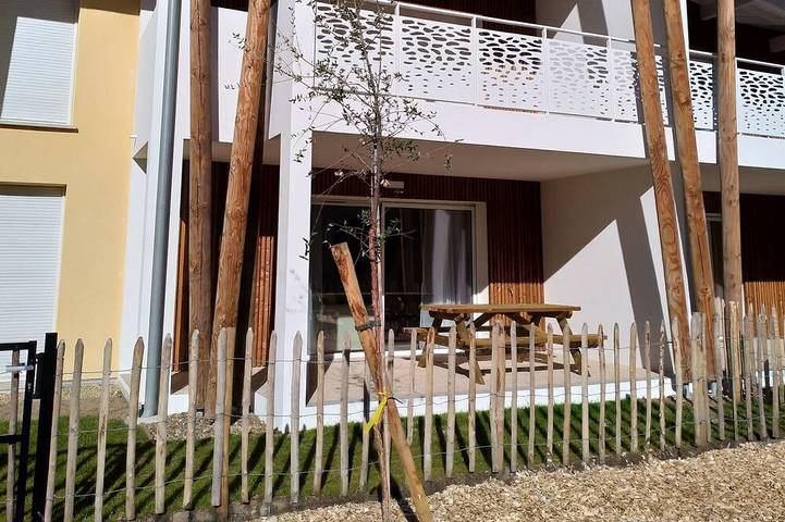 Gîte pour 4 personnes, avec terrasse et jardin dans Plage des Bourdaines