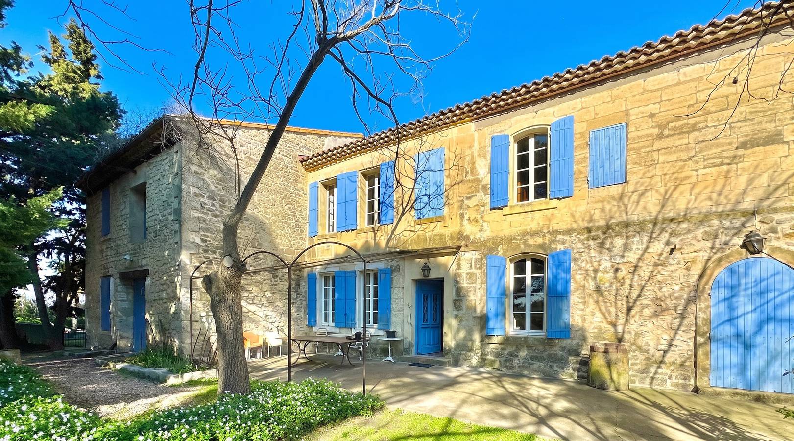 Villa authentique du 17e siècle avec piscine privée in Albaron, Arles