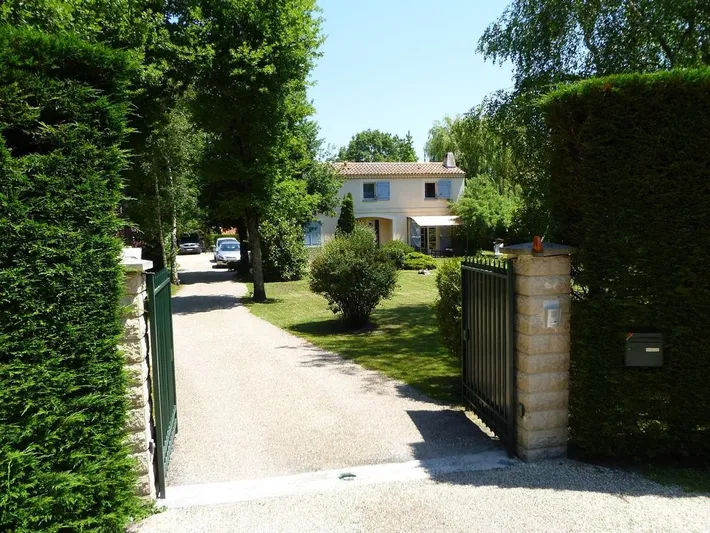 Villa for 8 people, with garden and pool, child-friendly - 1