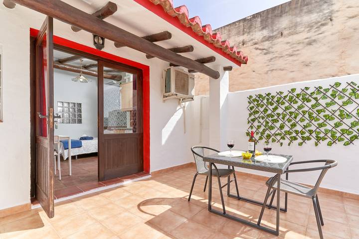 Estudio entero, Apartamento Estudio 'Estudio 1 C En El Centro De Nerja' Con Terraza Privada in Nerja Centre, Nerja