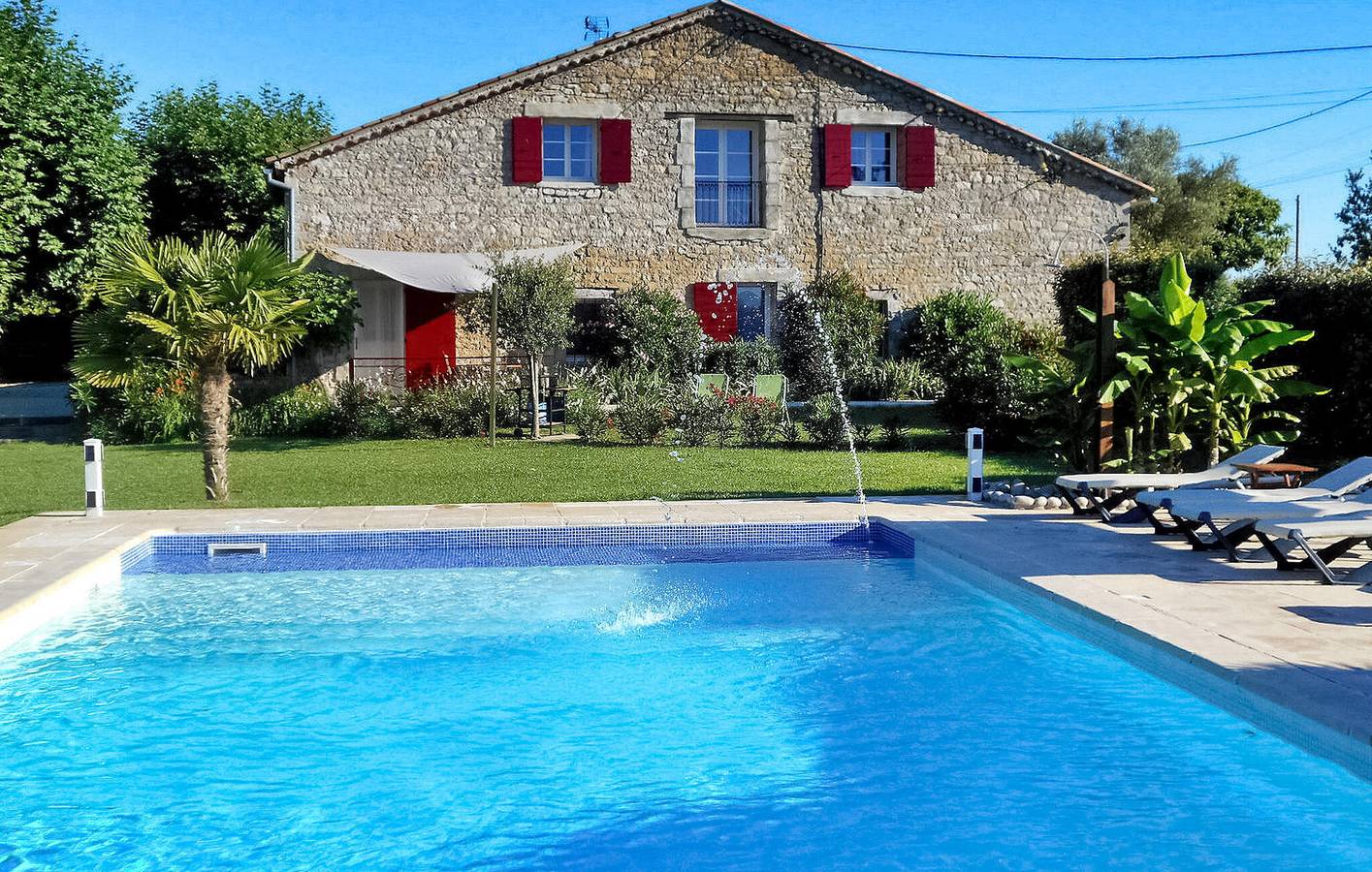 Appartement am Pool mit Parkplatz und WiFi, 800m nach Salindres in Saint-Jean-de-Maruéjols-et-Avéjan, Alès und Umgebung