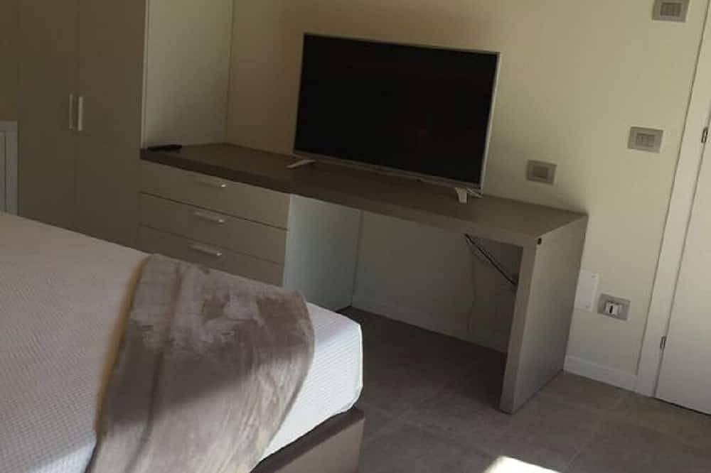 Villa Rossa Dependance Lake Garda Bardolino-Cavaion (Dependance) in Cavaion Veronese, Gardasee-Berge