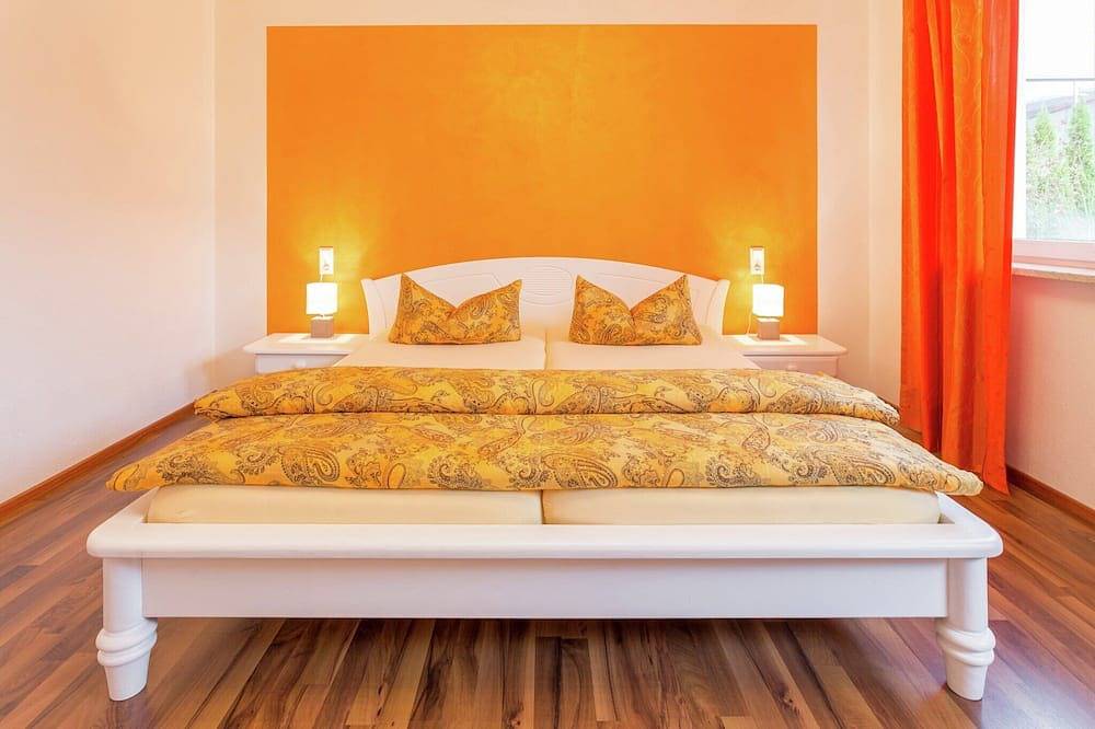 Ganze Wohnung, Ferienhaus in Markdorf mit Pool in Markdorf, Region Bodensee-Oberschwaben