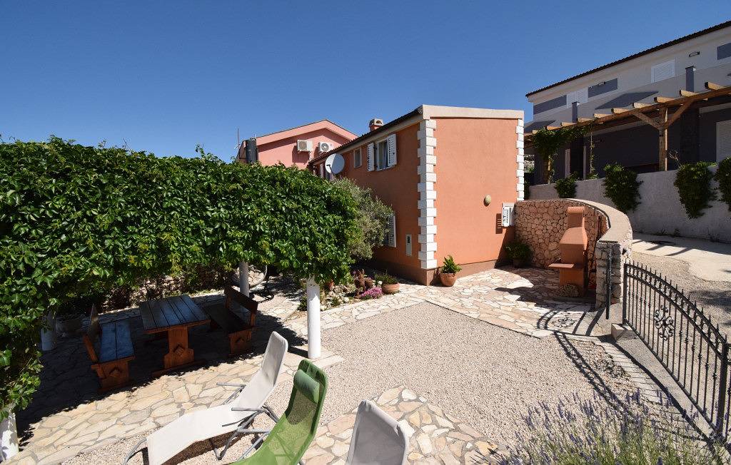 Villa Milena by Villas Guide in Zubovići, Pag