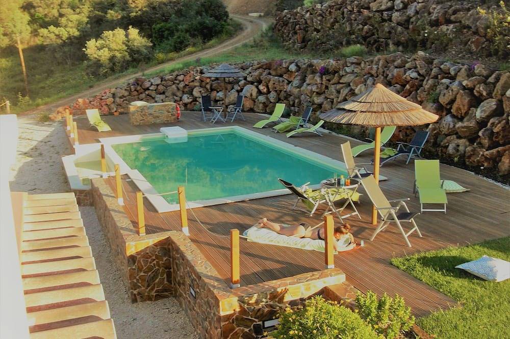 Luxuriöse Villa mit Pool und idyllischer Seenlandschaft in Silves, Monchique gebirge