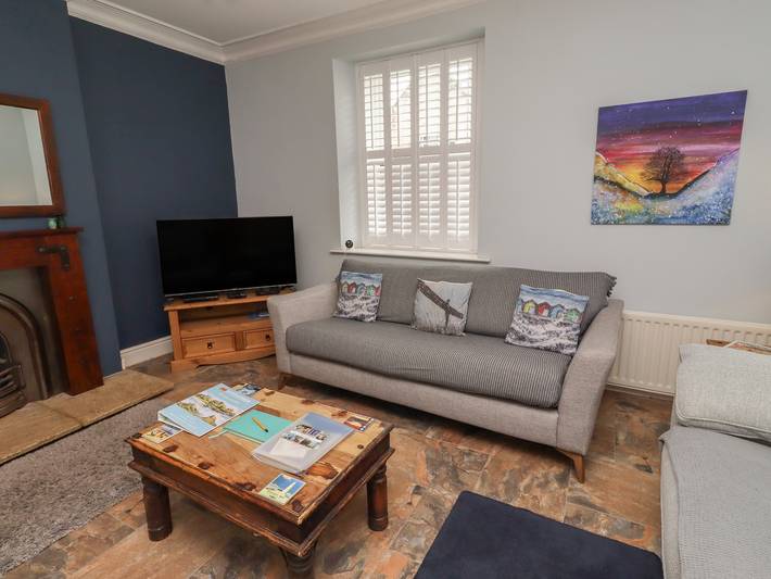 Holiday home for 8 people, with garden, with pets in Amble