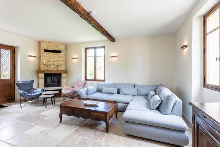 Location de vacances pour 6 personnes, avec piscine ainsi que jardin et jacuzzi à Calviac-en-Périgord - 2