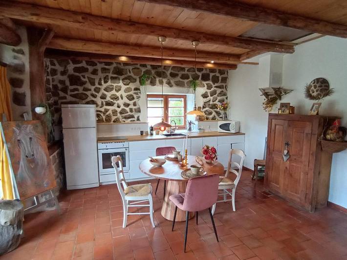 Location de vacances pour 4 personnes, avec jardin ainsi que vue et terrasse, animaux acceptés à Le Brignon - 3