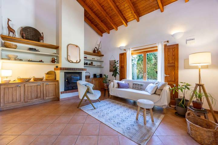 Location de vacances pour 7 personnes, avec terrasse et jardin, animaux acceptés dans Rogil