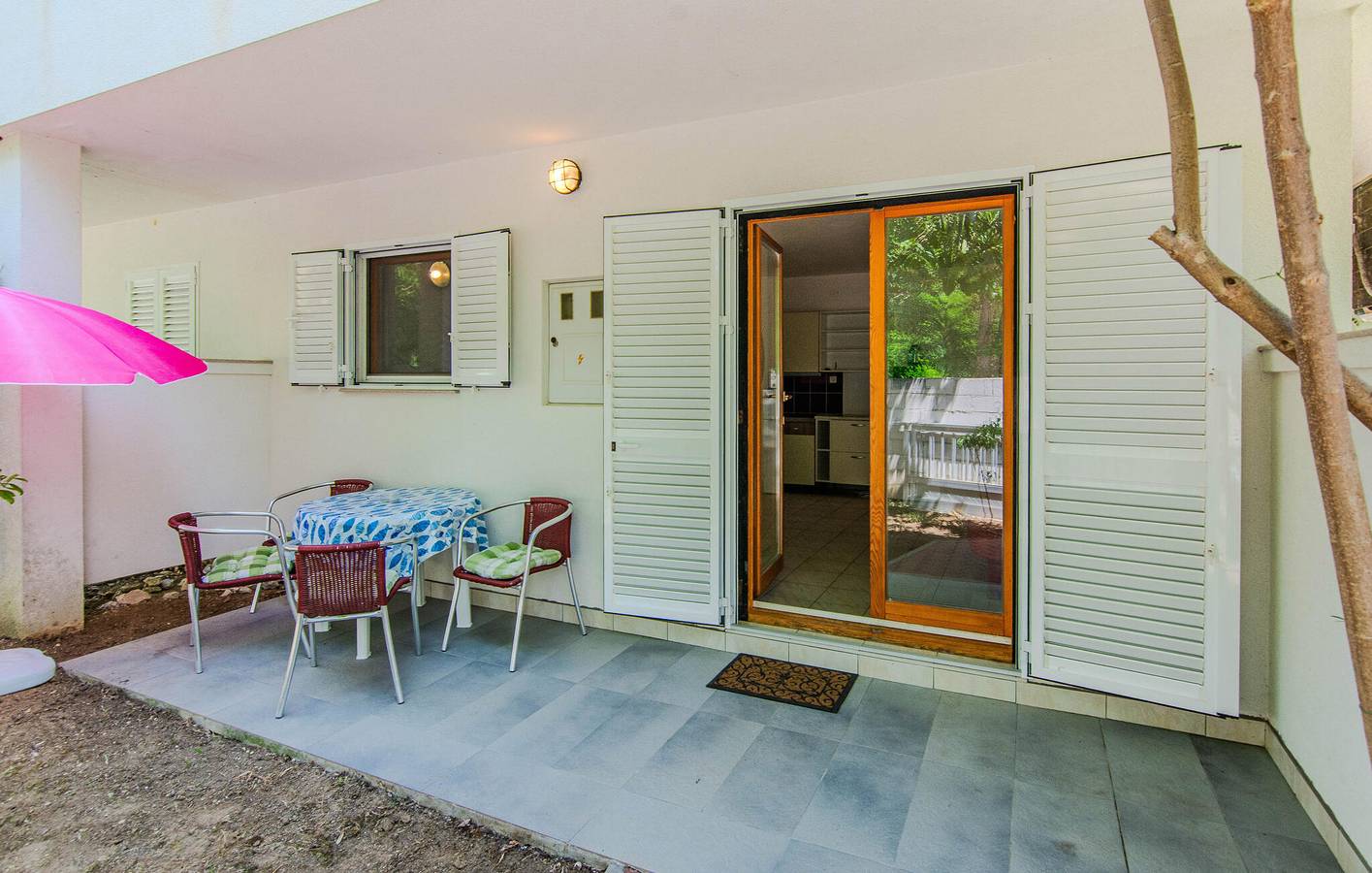 Ganze Ferienwohnung, Ferienwohnung für 4 Personen mit Terrasse in Nin, Zadar