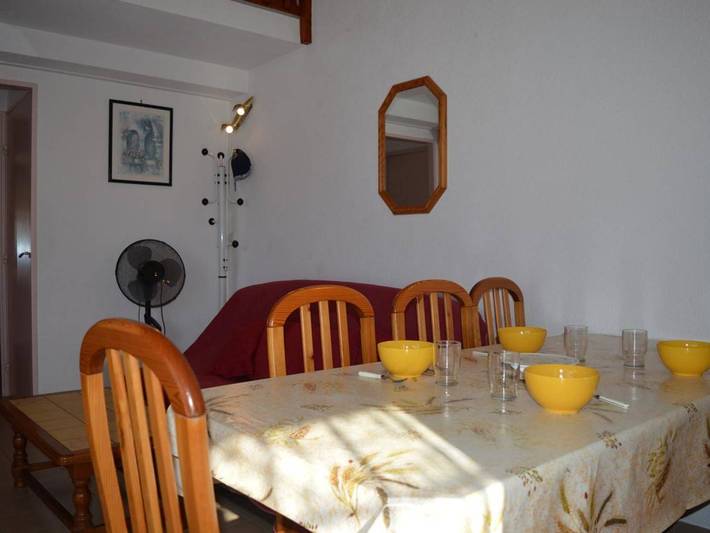 Casa 6 pers con piscina y parking, Saint-Cyprien in Saint-Cyprien, Costa mediterránea (Francia)