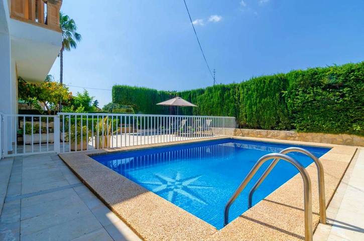 Finca für 8 Personen, mit Balkon und Terrasse sowie Pool und Ausblick in Cala Millor - 4