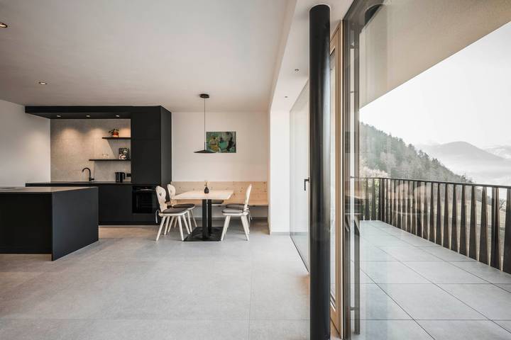Ferienwohnung für 6 Personen, mit Balkon und Garten
