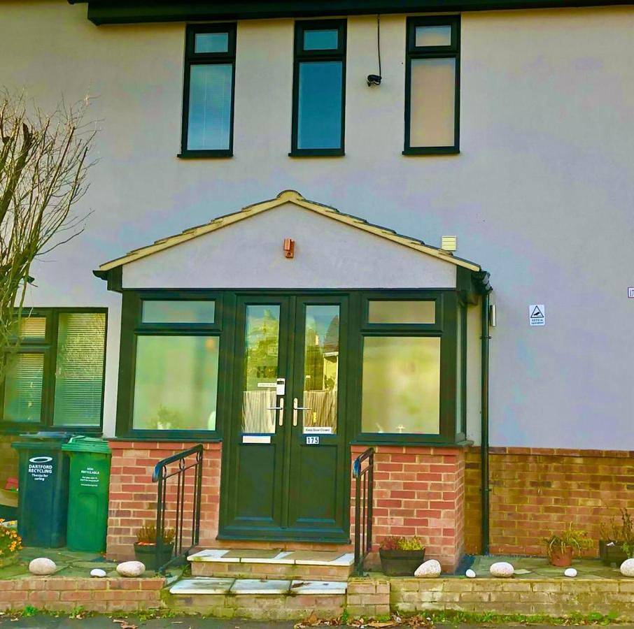 Entire apartment, One-Bedroom Apartment in Dartford, Kent